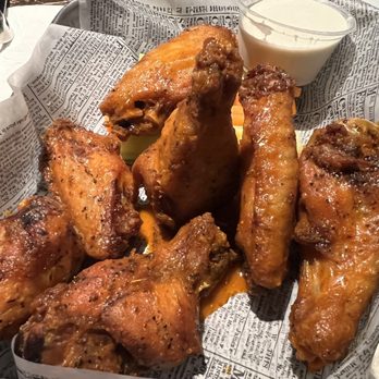 Red’s Kitchen + Tavern - Buffalo wings. 14$ is a little steep but they were good. Blue cheese was very watery though. Very fresh carrots/celery. - American Near Me - Seabrook, New Hampshire