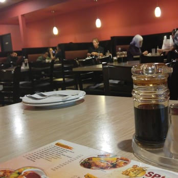 Spicy Dragon - Beautiful dining room. - Indian Near Me - Pickering, Ontario