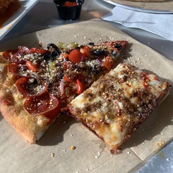 BiSH THE BEST　PiZZA THE BEST Lee Jae-mo's Pizza in Busan. This is the best pizza I've