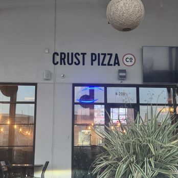 Crust Pizza Co - The Heights - Entrance - Pizza Near Me - Houston, Texas