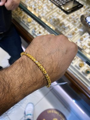 Malabar Gold & Diamonds - Iselin - New Jersey by null