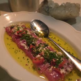 Tuna crudo Tuna crudo
