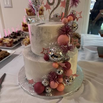 C'est Si Bon Bakery - 21st birthday cake - Bakeries Near Me - San Jose, California