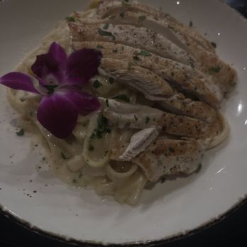 Portola Italian Kitchen - Fettuccine Alfredo - Italian Near Me - Oxnard, California Portola Italian Kitchen - Fettuccine Alfredo - Italian Near Me - Oxnard, California
