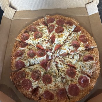 Pizza Hut - Parm crust pepperoni - Pizza Near Me - Rio Rancho, New Mexico Pizza Hut - Parm crust pepperoni - Pizza Near Me - Rio Rancho, New Mexico