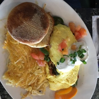 Shelly's - Senorita Dominguez Omelette with Hash Browns - American Near Me - Burien, Washington Shelly's - Senorita Dominguez Omelette with Hash Browns - American Near Me - Burien, Washington