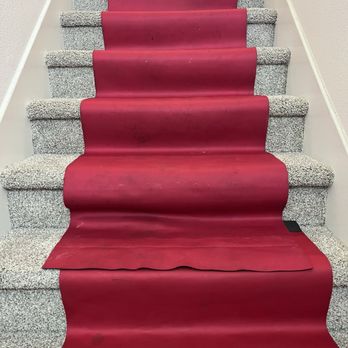 Trouble Free Moving - Protective red pads for stairs - Movers Near Me Trouble Free Moving - Protective red pads for stairs - Movers Near Me