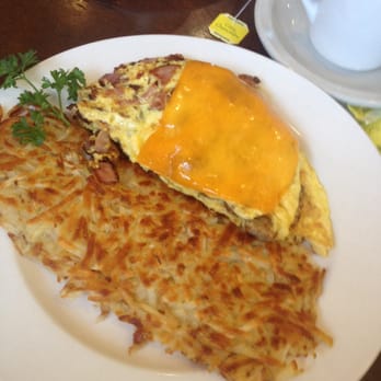 Red Cafe - Supreme Omelette (ham, sausage, and bacon) - Diners Near Me - San Francisco, California