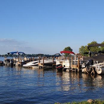 Buckeye Lake Winery - My view this evening - Wineries Near Me - Thornville, Ohio