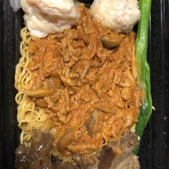 Wonton Guy - Chili tomato sauce with shredded pork, beef brisket, wonton on egg noodle - Chinese Near Me - Edison, New Jersey Wonton Guy - Chili tomato sauce with shredded pork, beef brisket, wonton on egg noodle - Chinese Near Me - Edison, New Jersey
