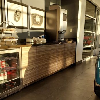 MINI of Plano - Service waiting area - Car Dealers Near Me - Plano, Texas MINI of Plano - Service waiting area - Car Dealers Near Me - Plano, Texas