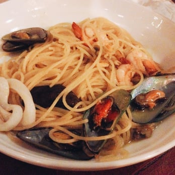 Mama Lou's Italian Kitchen - Seafood Aglio Olio - Italian Near Me - Las Piñas, NCR Mama Lou's Italian Kitchen - Seafood Aglio Olio - Italian Near Me - Las Piñas, NCR
