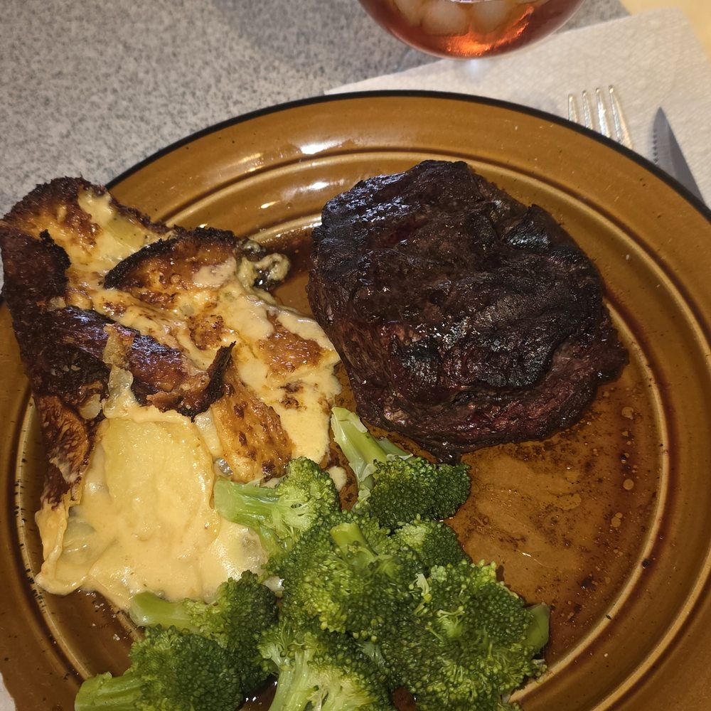 Baesler's Market - Filet, au gratin potatoes, and fresh broccoli. Who could ask for more? - Grocery Near Me - Terre Haute, Indiana Baesler's Market - Filet, au gratin potatoes, and fresh broccoli. Who could ask for more? - Grocery Near Me - Terre Haute, Indiana