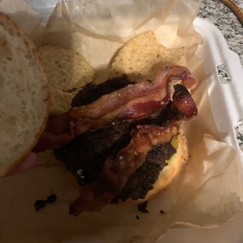 Stella's Lounge - Disappointing burger - Burgers Near Me - Grand Rapids, Michigan