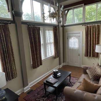 The Southern Mansion - Our private sun porch - Bed & Breakfast Near Me - Cape May, New Jersey