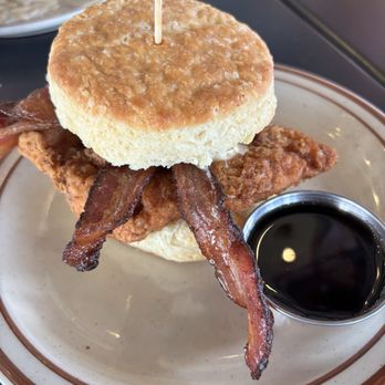 Denver Biscuit Co. - Centennial - The Lola - Breakfast & Brunch Near Me - Centennial, Colorado