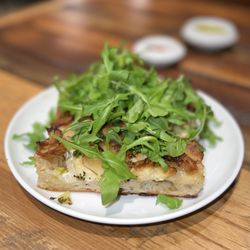 Si Cara - Potato Pan Pizza Slice