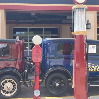 Ford's Garage Dearborn - Outside decor - Burgers Near Me - Dearborn, Michigan Ford's Garage Dearborn - Outside decor - Burgers Near Me - Dearborn, Michigan