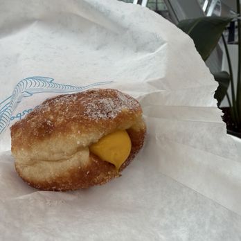 General Porpoise - Passion fruit donut - Coffee & Tea Near Me - Seattle, Washington General Porpoise - Passion fruit donut - Coffee & Tea Near Me - Seattle, Washington