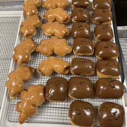 Donut Palace - Bear claw and chocolate square with chocolate chip inside