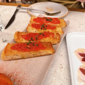 Telefèric Barcelona - Pan con tomate - Spanish Near Me - Scottsdale, Arizona Telefèric Barcelona - Pan con tomate - Spanish Near Me - Scottsdale, Arizona
