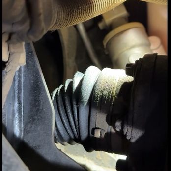 Sprinter Mobile Care - Leaking boot but no clicking. Vitalli test drove it and advised me that fixing this is premature and I could wait a bit - Auto Repair Near Me - San Diego, California