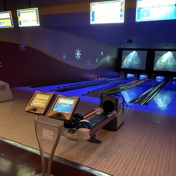 Big Al's - Lounge area - Sports Bars Near Me - Vancouver, Washington