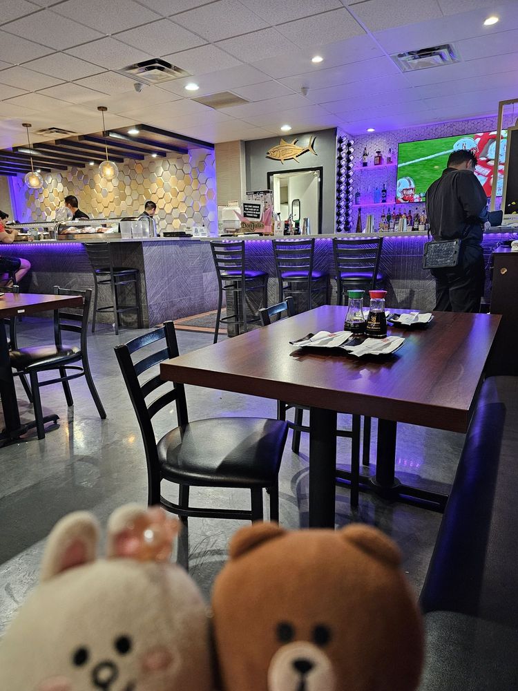 AYCE Sushi & Asian Fusion - Photo 2