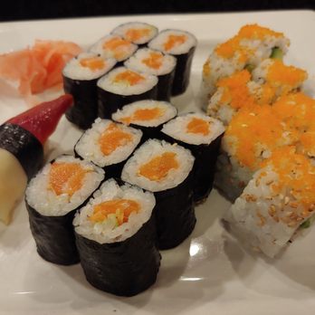 Sagano Japanese Bistro - Surf clam, salmon rolls and CA rolls - Japanese Near Me - Flint, Michigan