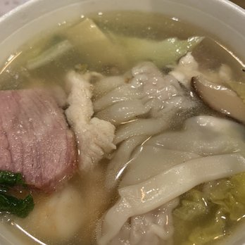 Four Seasons Chinese Restaurant - Wonton soup is the best! - Dim Sum Near Me - Clovis, California Four Seasons Chinese Restaurant - Wonton soup is the best! - Dim Sum Near Me - Clovis, California