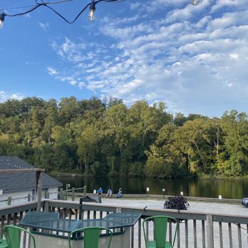 DRoccos Restaurant - Outdoor dining area - Italian Near Me - Occoquan, Virginia DRoccos Restaurant - Outdoor dining area - Italian Near Me - Occoquan, Virginia