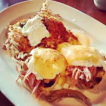 Blue's Egg + Bakery - Blue's Classic Benedict - Breakfast & Brunch Near Me - Milwaukee, Wisconsin