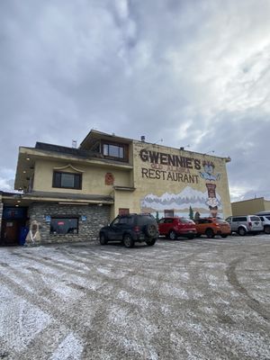 Gwennie's Old Alaska Restaurant by null