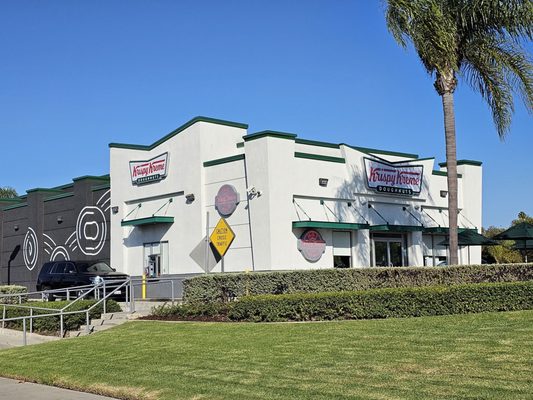 Krispy Kreme by null