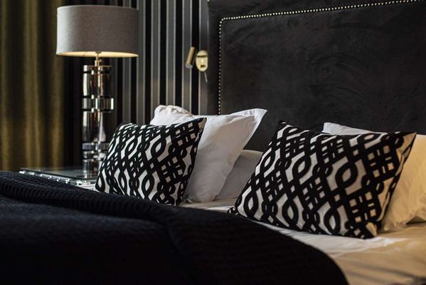 V Hotel by null