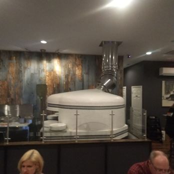 Noto - Pizza Near Me - St. Peters, Missouri
