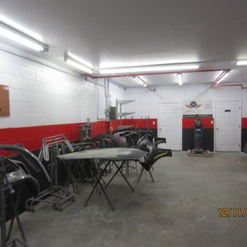 Mike's Custom Auto Body - Body Shops Near Me - Peabody, Massachusetts