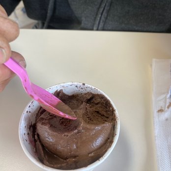 Baskin-Robbins - Chocolate fudge straight Up!!! - Ice Cream & Frozen Yogurt Near Me - Grass Valley, California
