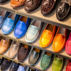 Schuhhaus Lüdecke - Große Auswahl an modischen Schuhen in vielen Farben und Größen.