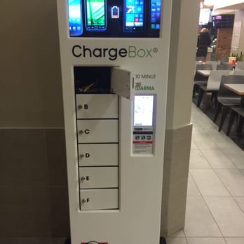 KFC - Pecka! Nabijec mobilu! 30 minut for free - Fast Food Near Me - Prague, Puerto Rico