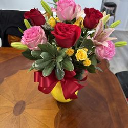 Elegant Floral Designs By E&T - Cheery Birthday Bouquet.