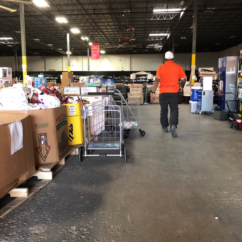 Bulldog Liquidators - Everything imagined! Cashier is so very rude - Discount Store Near Me - Indianapolis, Indiana