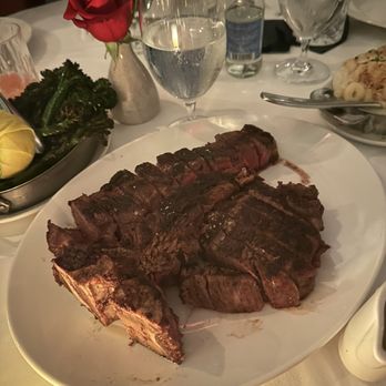 Baltaire Restaurant - Porterhouse steak - Steakhouses Near Me - Los Angeles, California Baltaire Restaurant - Porterhouse steak - Steakhouses Near Me - Los Angeles, California