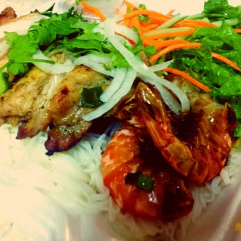 Pho Tai - Charbroiled Chicken Noodle Salad Bowl W/ Prawns. - Vietnamese Near Me - Puyallup, Washington Pho Tai - Charbroiled Chicken Noodle Salad Bowl W/ Prawns. - Vietnamese Near Me - Puyallup, Washington