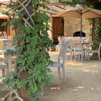 Roblar Winery - View Facing the Patio & Building - Wineries Near Me - Santa Ynez, California Roblar Winery - View Facing the Patio & Building - Wineries Near Me - Santa Ynez, California