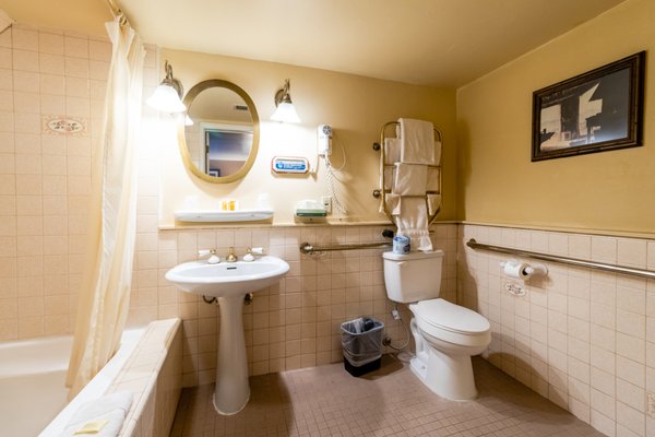 Saddleback Inn by null