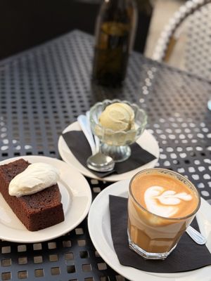 The Essential by null