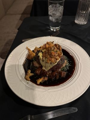 Christopher's World Grille by null
