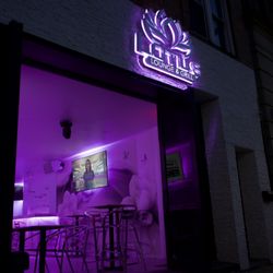 Lotus Lounge & Grill - Enjoy the view