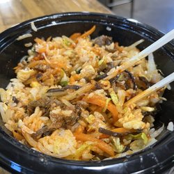 Yami Korean Food - Bibimbap after mixing, with added gochujang.